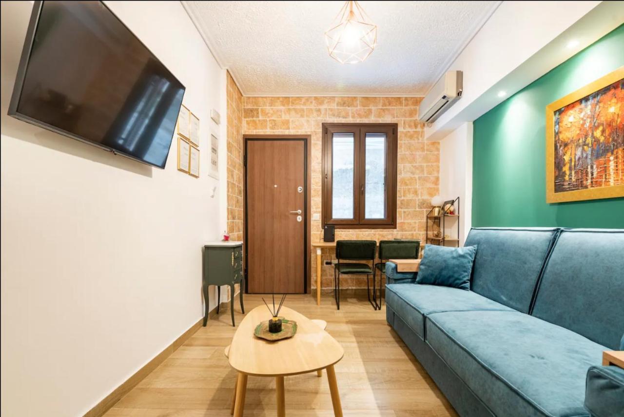 Cute Tiny Apartment In The Heart Of Flisvos 아테네 외부 사진