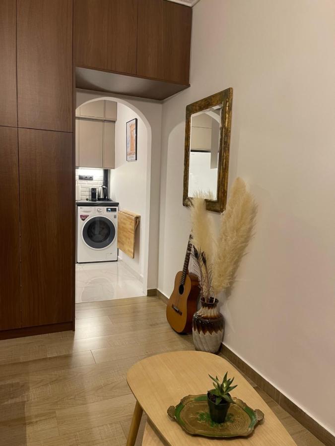 Cute Tiny Apartment In The Heart Of Flisvos 아테네 외부 사진